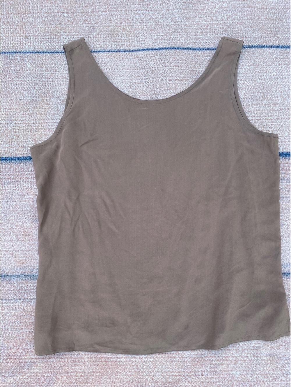 Vintage 90's Ann Taylor 100% silk minimalist fawncore forest sleeveless top L